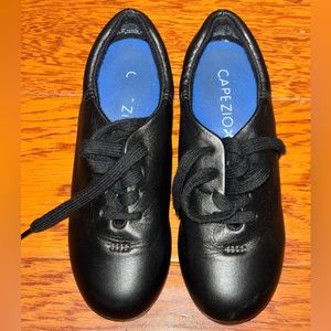 Capezio flex mastr black tap shoes kids size 1M